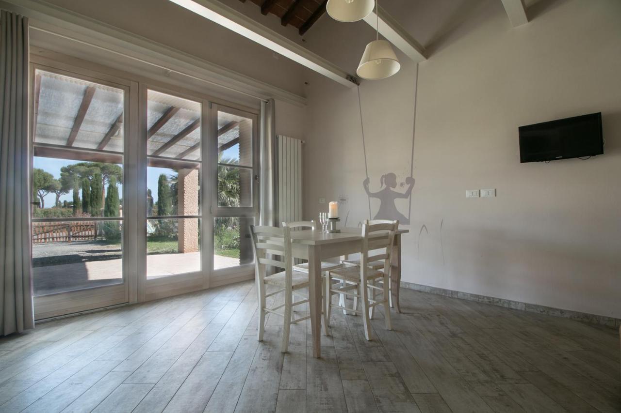 Fattoria Palazzeta - Pet & Family Friendly Aparthotel Cecina  Eksteriør bilde