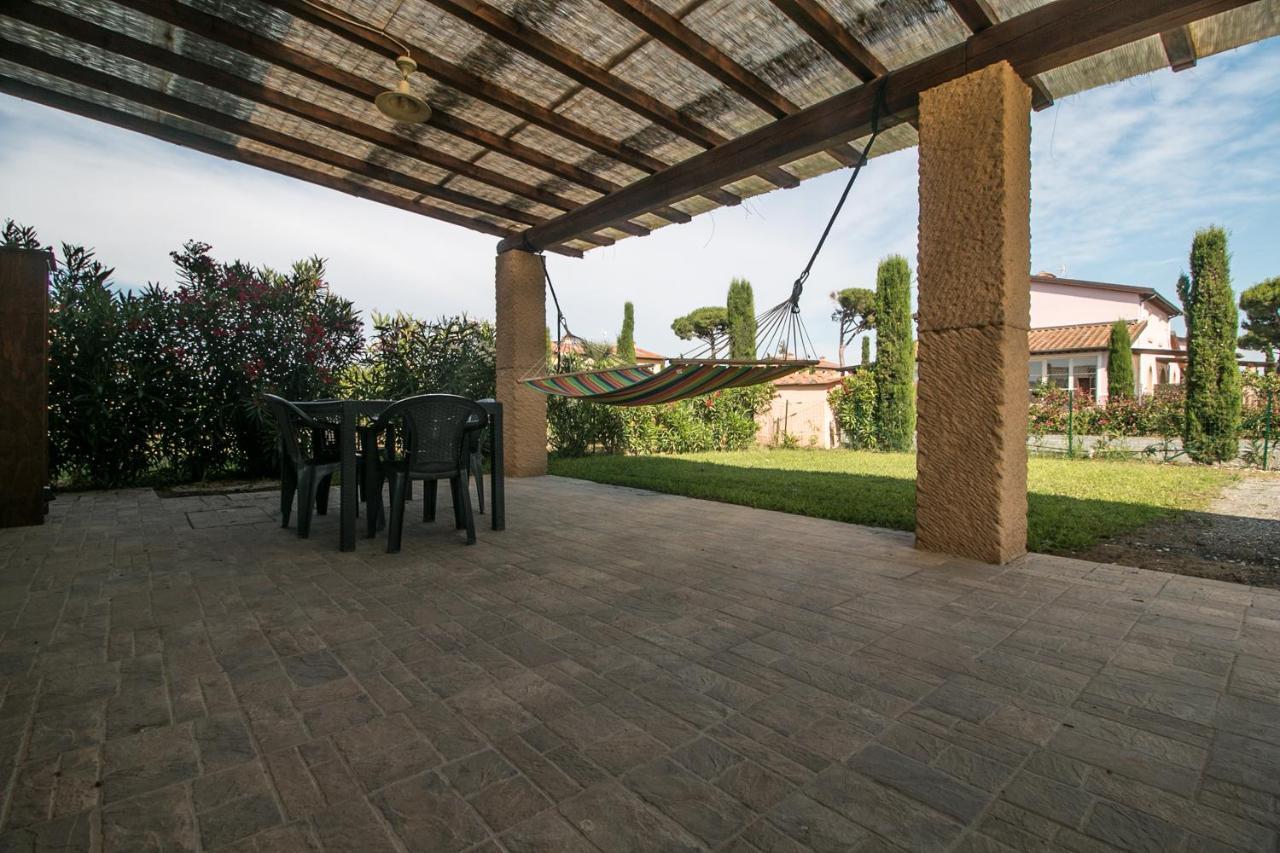 Fattoria Palazzeta - Pet & Family Friendly Aparthotel Cecina  Eksteriør bilde