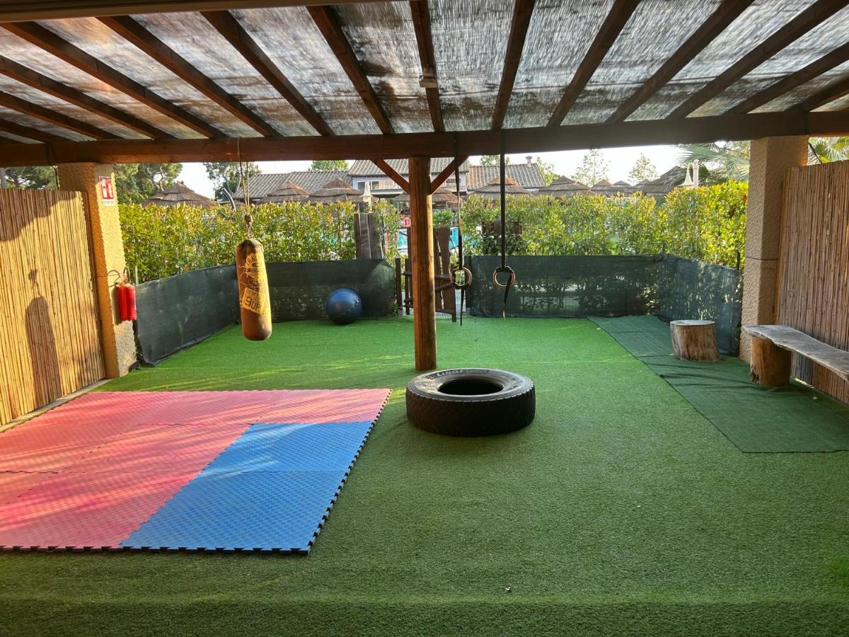 Fattoria Palazzeta - Pet & Family Friendly Aparthotel Cecina  Eksteriør bilde