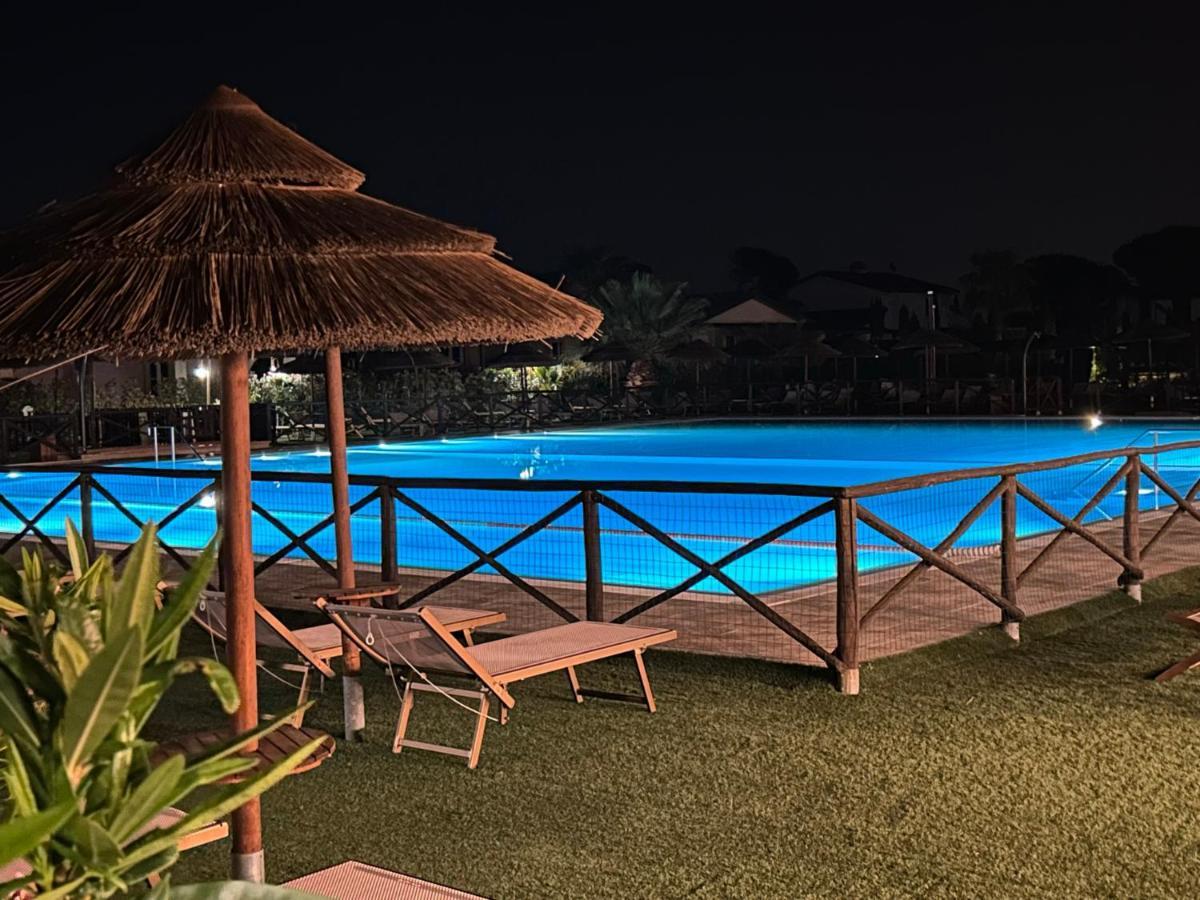 Fattoria Palazzeta - Pet & Family Friendly Aparthotel Cecina  Eksteriør bilde